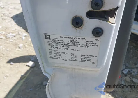 2004 Chevrolet Silverado 1500 Work Truck z USA, uszkodzony, nr VIN 1GCEC14X04Z294723